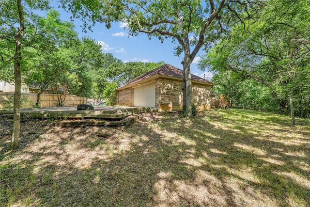 5518 Oak Branch Dr, Arlington, TX 76016 - view of yard featuring an attached garage