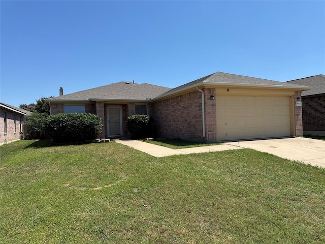 4004 Tiburon St, Fort Worth, TX 76106 - ranch-style home featuring brick siding, a garage, a front yard, and concrete driveway