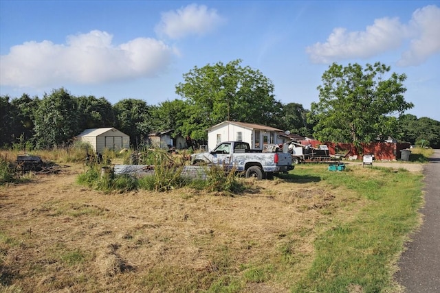 17128 County Road 3322, Frost, TX 76641 - view of yard
