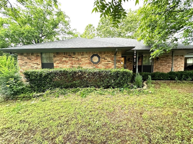 225 Jp Cave Rd, Sherman, TX 75090 - single story home featuring brick siding and a shingled roof