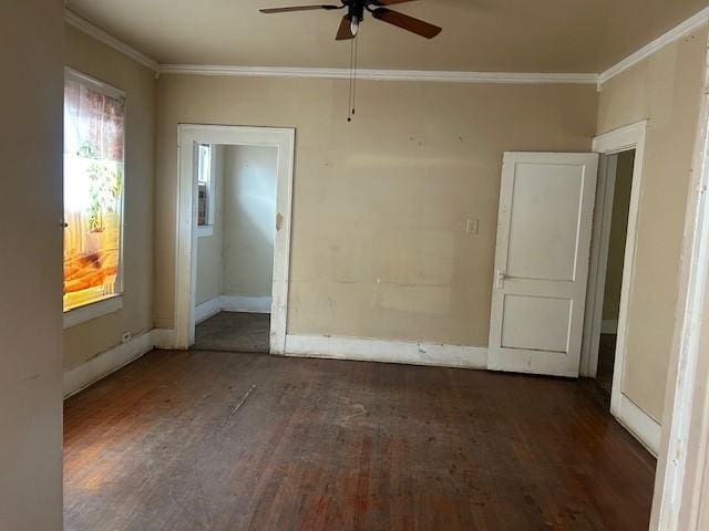 823 Centre, Dallas, TX 75208 - empty room with wood finished floors, a ceiling fan, ornamental molding, and baseboards