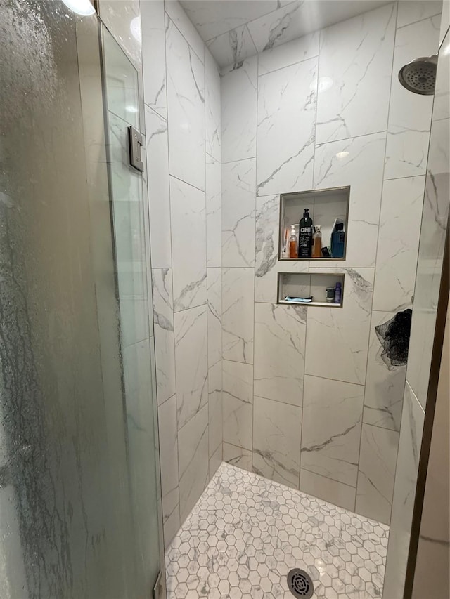 3417 Danbury Dr, Amarillo, TX 79109 - bathroom with a stall shower