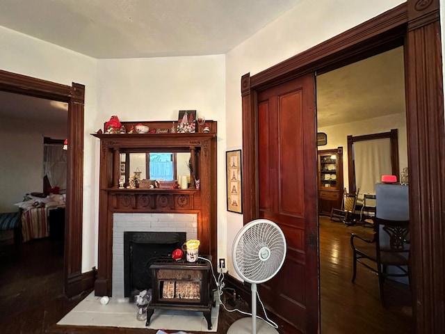 618 W Chestnut St, Denison, TX 75020 - sitting room featuring wood finished floors