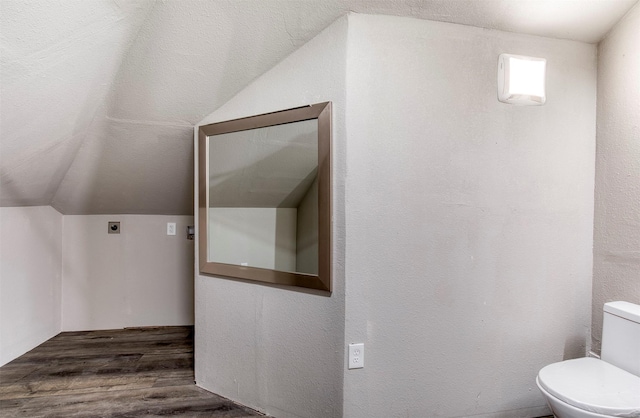 6811 Pecan St, Frisco, TX 75034 - bonus room with wood finished floors and vaulted ceiling