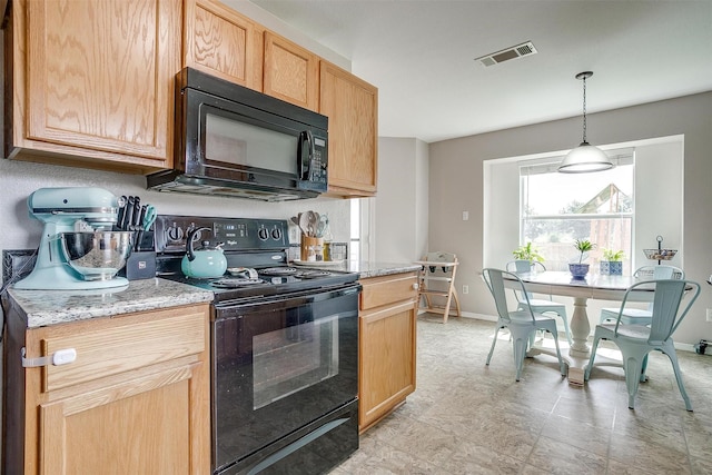 412 Hanover St, Burleson, TX 76028 - kitchen featuring black appliances, baseboards, decorative light fixtures, and light brown cabinetry