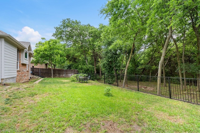 142 Shelby Trce, Murphy, TX 75094 - view of yard