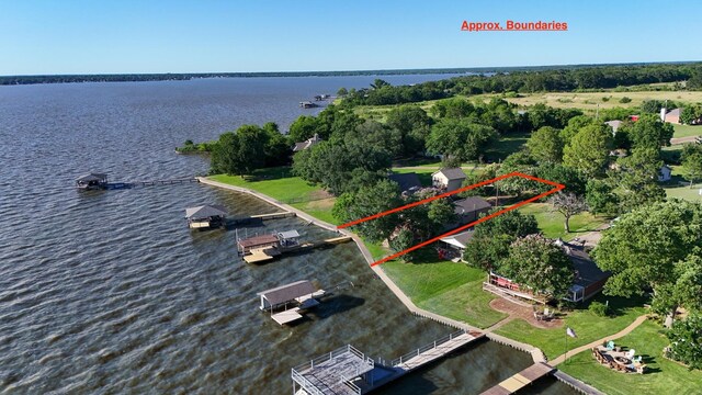 431 Jib Dr, Gun Barrel City, TX 75156 - view of property location featuring a nearby body of water and property parcel outlined
