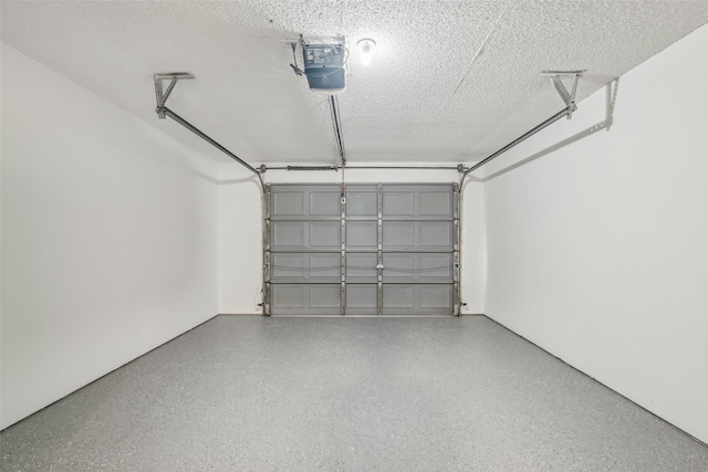 1713 Carrington, Glenn Heights, TX 75154 - garage featuring a garage door opener