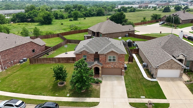 31 Oakridge Ln, Edgecliff Village, TX 76134 - aerial view of property and surrounding area
