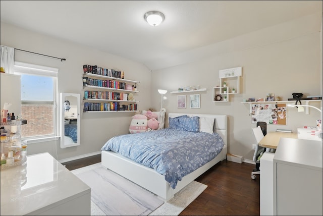 31 Oakridge Ln, Edgecliff Village, TX 76134 - bedroom featuring dark wood-style floors and baseboards
