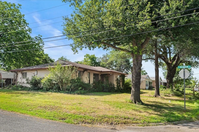 5401 Roberts St, Greenville, TX 75402 - view of front of home featuring a front yard