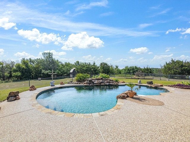 3709 Cliff View Loop, Weatherford, TX 76087 - view of pool with a patio