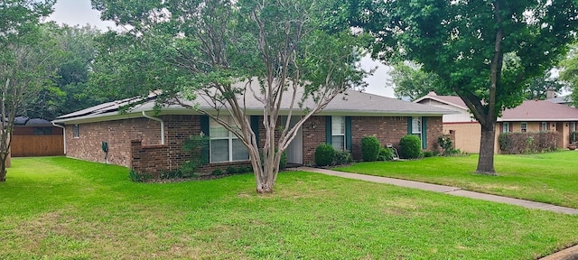 508 Fox Trl, Greenville, TX 75402 - ranch-style house featuring brick siding