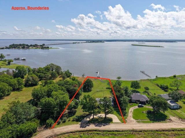 400 Causeway Vw, Seven Points, TX 75143 - aerial view of property's location with a large body of water and property parcel outlined