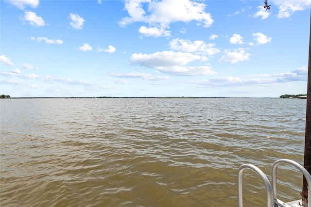 400 Causeway Vw, Seven Points, TX 75143 - water view