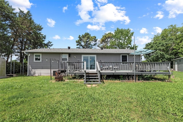 400 Causeway Vw, Seven Points, TX 75143 - rear view of property featuring a wooden deck and a yard