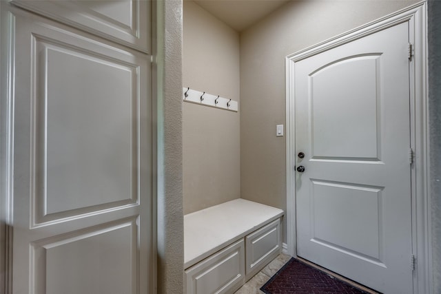 3331 Preston Club Dr, Sherman, TX 75092 - view of mudroom