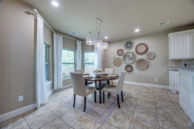 3331 Preston Club Dr, Sherman, TX 75092 - dining room featuring a chandelier, recessed lighting, and baseboards
