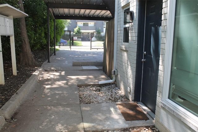 2807 Throckmorton St Unit 101, Dallas, TX 75219 - view of patio / terrace