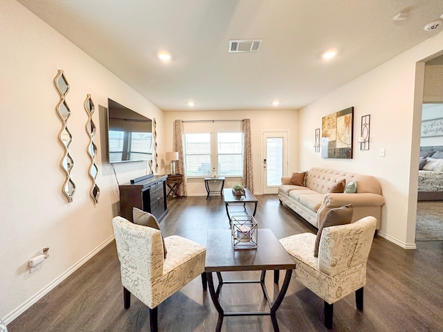 3225 Conley Ct, Mesquite, TX 75126 - living room with dark wood-style flooring, baseboards, and recessed lighting