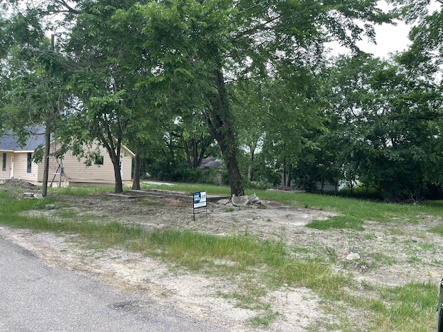 130 S Manson St, Wolfe City, TX 75496