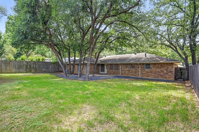 2009 Botts Dr, Arlington, TX 76012 - back of house with brick siding