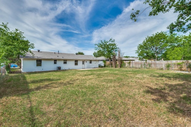 204 E Willow Ln, Princeton, TX 75407 - view of yard featuring cooling unit
