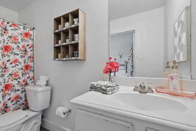 3964 Hunter Peak Rd, Fort Worth, TX 76262 - bathroom featuring toilet, vanity, and a shower with curtain