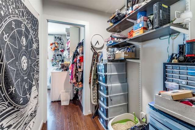 5816 Birchbrook Dr Unit 118, Dallas, TX 75206 - walk in closet featuring wood finished floors and washer / clothes dryer