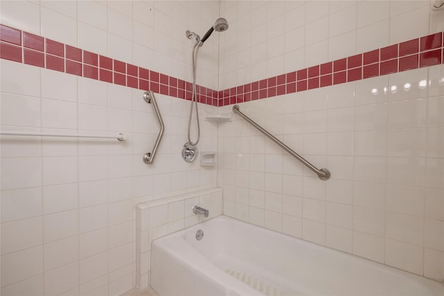 3410 Ellis Ave, Fort Worth, TX 76106 - full bathroom featuring tub / shower combination