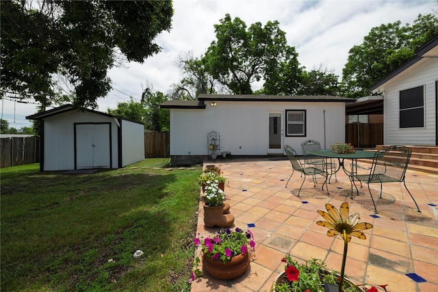3410 Ellis Ave, Fort Worth, TX 76106 - view of patio with outdoor dining area