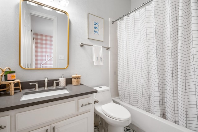 913 Bristlewood Dr, Mckinney, TX 75072 - bathroom with vanity, shower / bath combo with shower curtain, and toilet