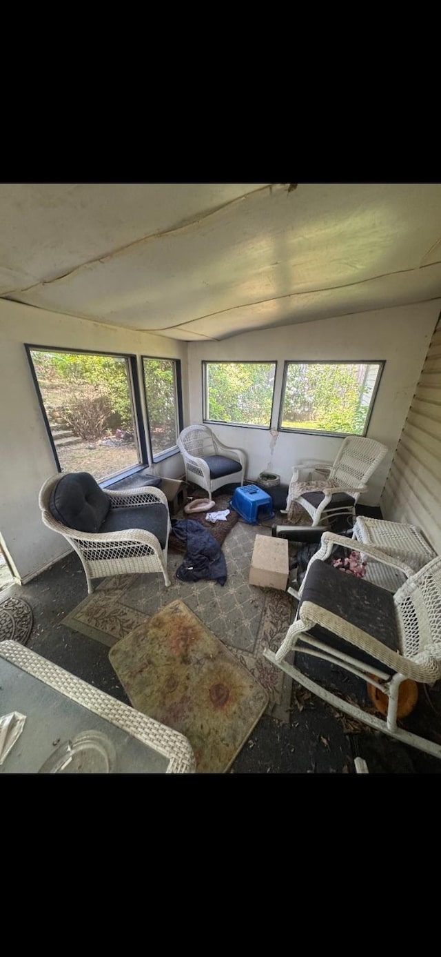 5417 Lansdowne Ave, Fort Worth, TX 76135 - sunroom / solarium featuring lofted ceiling