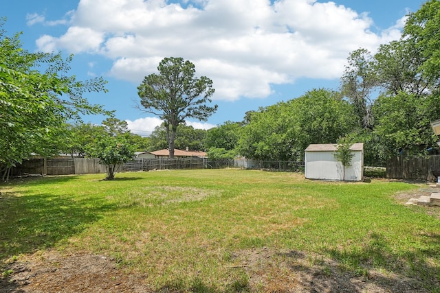 112 Gordon Dr, Azle, TX 76020 - view of yard