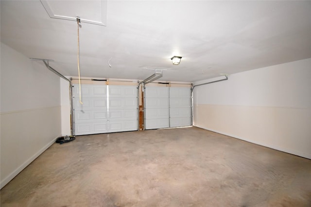 2013 S High St, Brady, TX 76825 - garage with baseboards