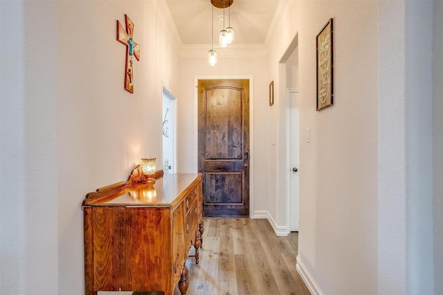 128 Colonial Dr, Joshua, TX 76058 - corridor with ornamental molding, light wood finished floors, and baseboards