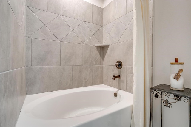 128 Colonial Dr, Joshua, TX 76058 - bathroom with shower / tub combo with curtain