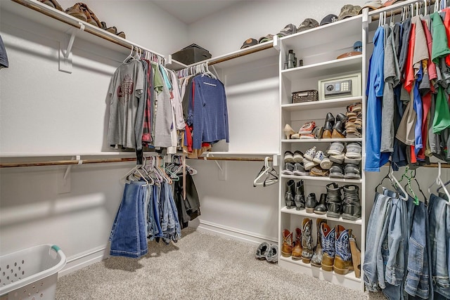 128 Colonial Dr, Joshua, TX 76058 - walk in closet featuring carpet floors