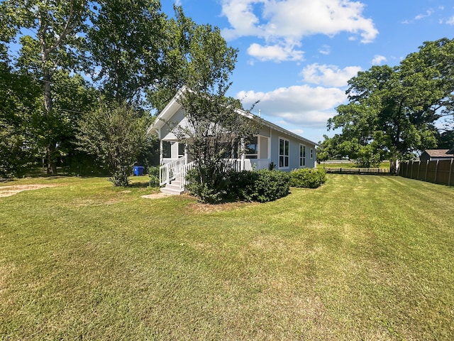 102 Bois D Arc St, Whitesboro, TX 76273 - view of yard featuring a porch