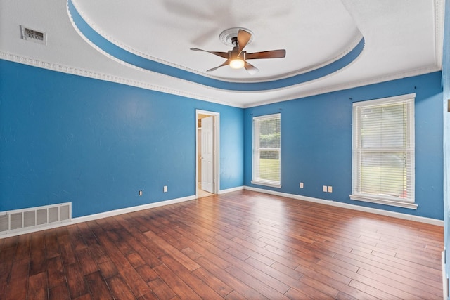 124 Bent Tree Trl, Burleson, TX 76028 - unfurnished room featuring a tray ceiling, ceiling fan, wood finished floors, and baseboards