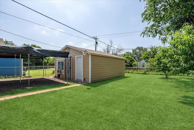 5629 Farnsworth Ave, Fort Worth, TX 76107 - view of yard featuring a carport