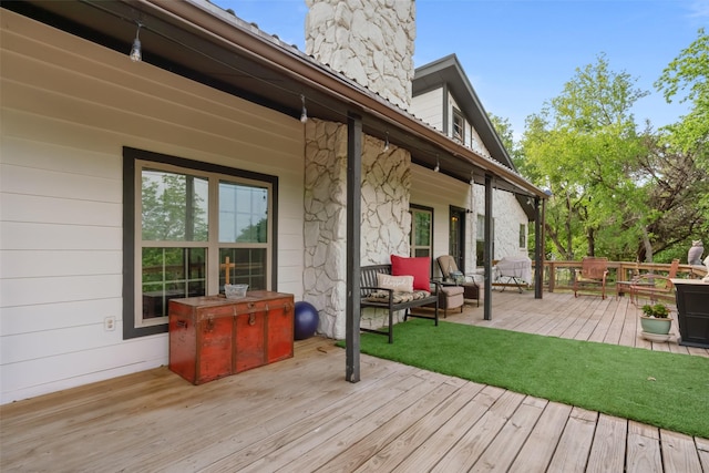 511 Mcfarland Ranch Rd, Aledo, TX 76008 - wooden deck with an outdoor hangout area and a yard