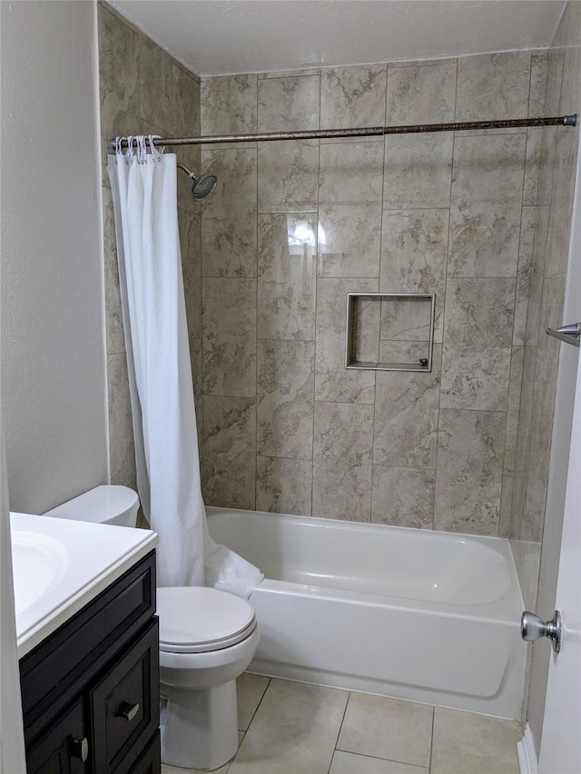 7525 Holly Hill Dr Unit 68, Dallas, TX 75231 - full bath with vanity, toilet, shower / bath combination with curtain, and tile patterned flooring