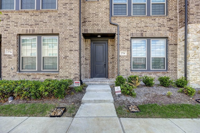 2734 Levee Ln, Lewisville, TX 75067 - entrance to property with brick siding