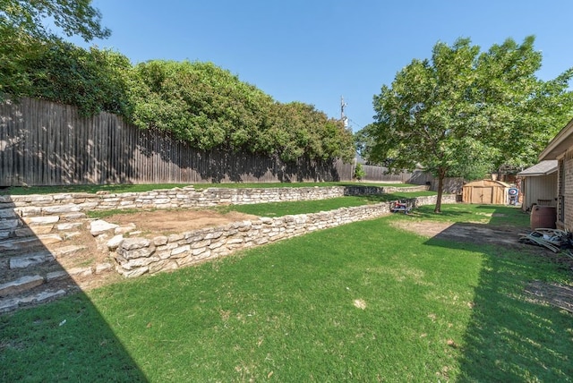 7020 Live Oak Dr, North Richland Hills, TX 76182 - view of yard