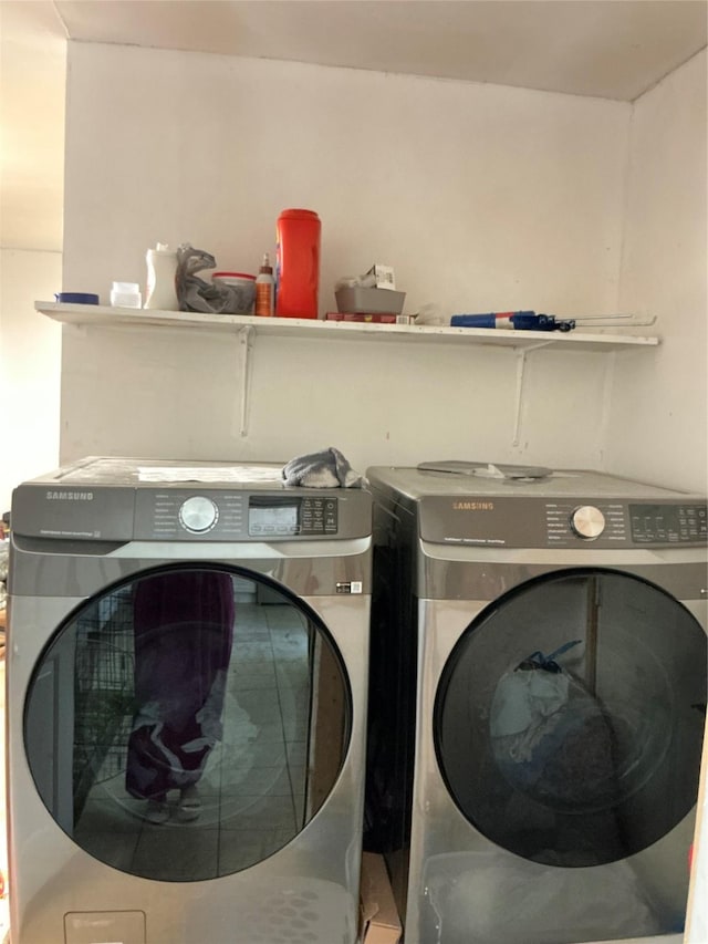 1403 Little St, Copperas Cove, TX 76522 - washroom with washer and clothes dryer