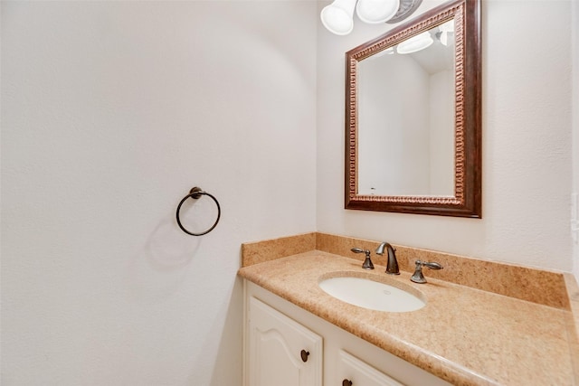 3208 Greenglen Dr, Carrollton, TX 75007 - bathroom featuring vanity