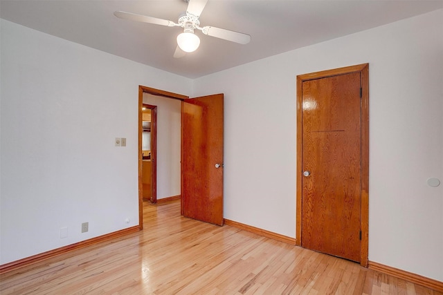 1245 Hodgson St, Fort Worth, TX 76115 - spare room with light wood-style floors, baseboards, and a ceiling fan