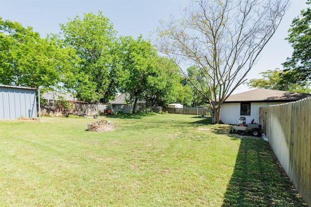 405 Valcik, Decatur, TX 76234 - view of yard