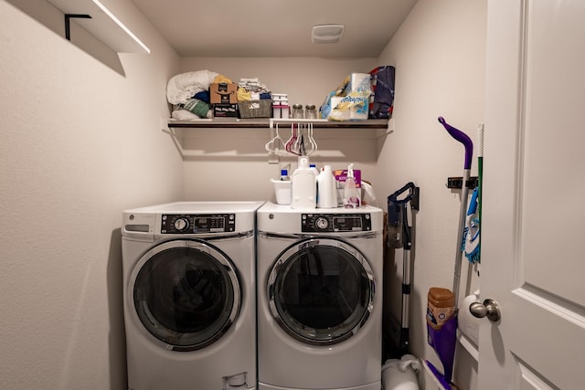 1003 Dewy Glen Ln, Princeton, TX 75407 - washroom with separate washer and dryer